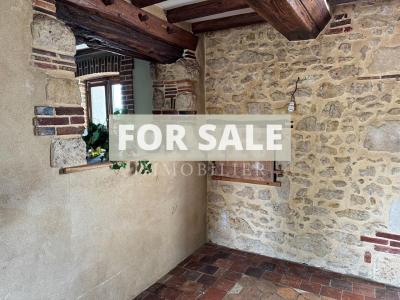 Detached House with Garden in Lovely Village