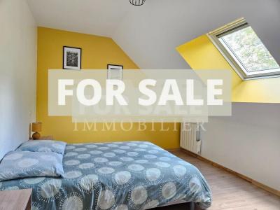 Detached House with Landscaped Garden