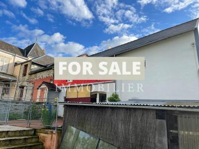 Douillet Le Joly Grande Maison En Centre Bourg