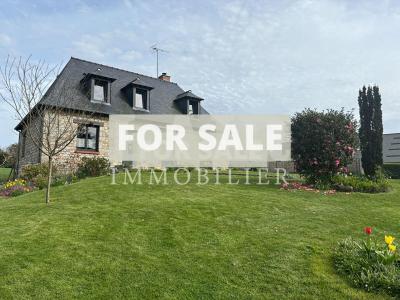 Detached House with Garden