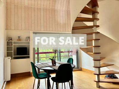 Apartment with Balcony and Amazing View