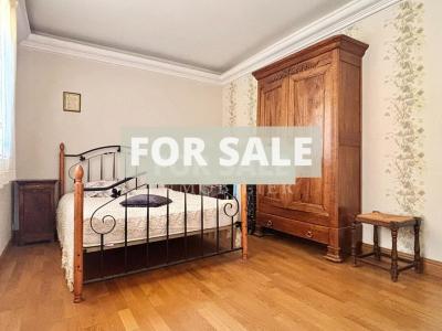 Well Presented Bright and Spacious Apartment