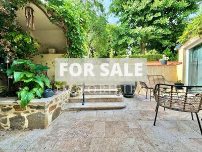 Town House with Lovely Private Garden