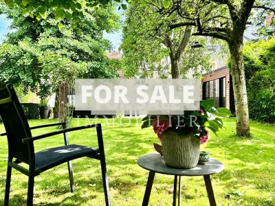 Town House with Lovely Private Garden