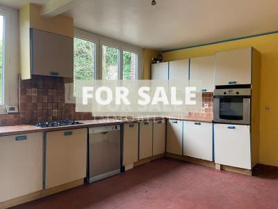 Large House in Popular Village Location