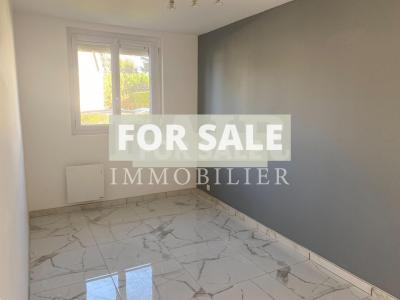 Detached House with Garden