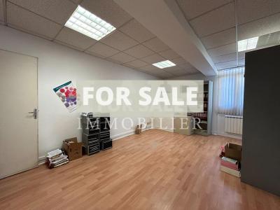 Property in Heart of Popular Small Rural Town