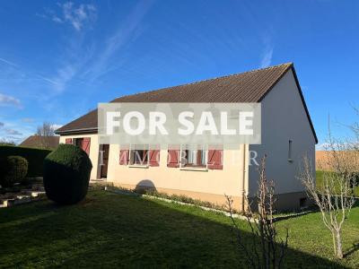 Detached House with Garden in Rural Sector