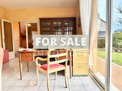 Detached House with Garden