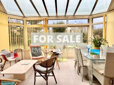 Detached House with Garden