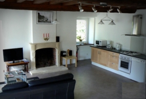 Huge Property Complex in Lots of Land