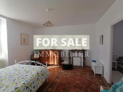 Detached Country House with Outbuilding