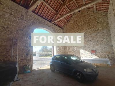 Detached Country House with Outbuilding
