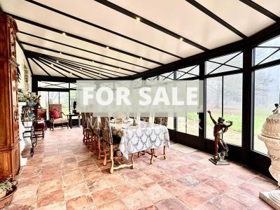 Detached Country House with Outbuilding and Land