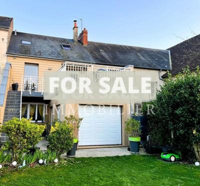 Town House with Neat Garden and Garage