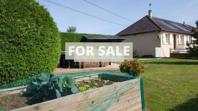 Traditional House with Garden