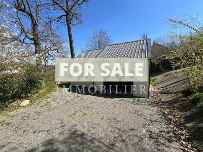 Detached Bagnolaise Villa with Lovely Garden