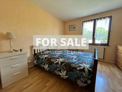 Detached House with Landscaped GardenGarden