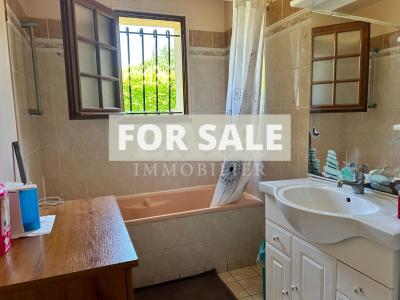 Detached House with Landscaped GardenGarden