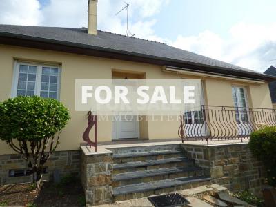 Detached House with Landscaped Garden