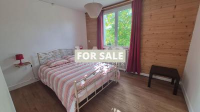Detached Country House with Outbuilding