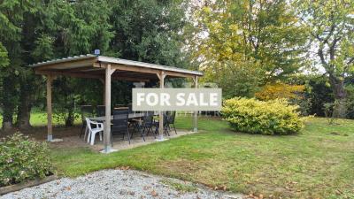 Detached Country House with Outbuilding