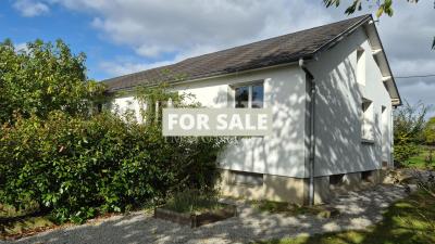 Detached Country House with Outbuilding