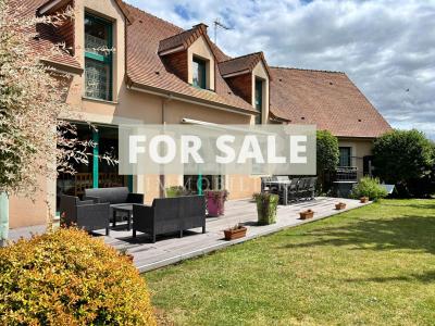 Detached House with Landscaped Garden