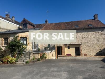 Beautifully Presented House with Garden