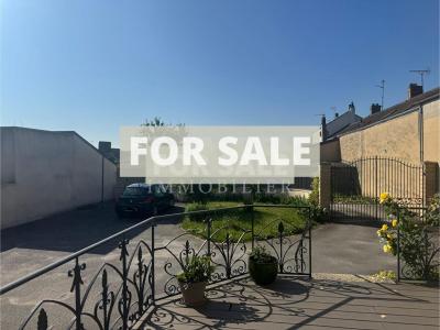 Beautifully Presented House with Garden