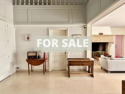 Beautiful Detached House in Parkland Gardens