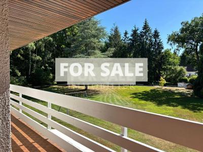 Beautiful Detached House in Parkland Gardens