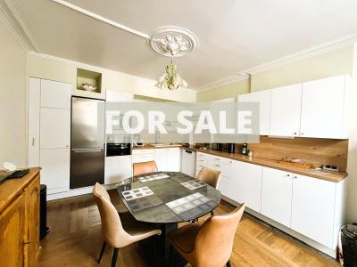 Superb Apartment with Elevator and Parking