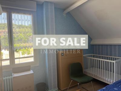 Detached House with Garden and Double Garage