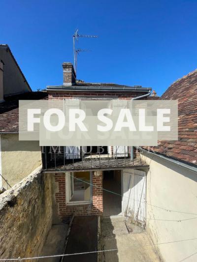 Maison A Renover En Centre-ville De Belleme - B14030