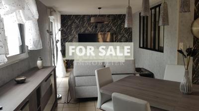 Detached House with Landscaped Garden