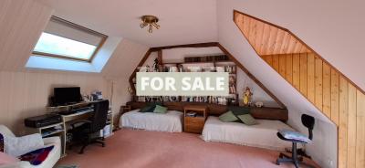 Detached Country House with Stream in Bucolic Location