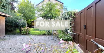 Charming Village House, Ideal Holiday Home