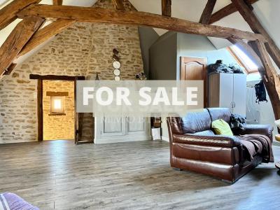 Detached Country House with Landscaped Garden