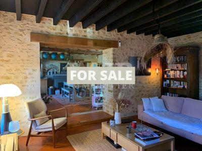 Detached Country House with Outbuilding