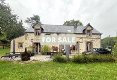Detached Country House with Outbuilding