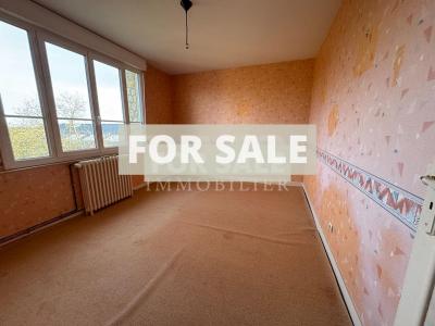 Detached House with Garden in Lovely Village