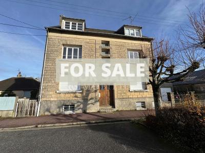 Detached House with Garden in Lovely Village