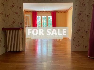 Detached House with Garden