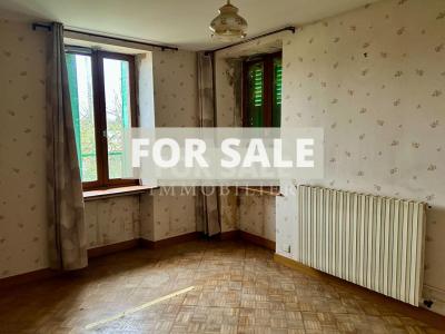 Country House to Improve with Garden