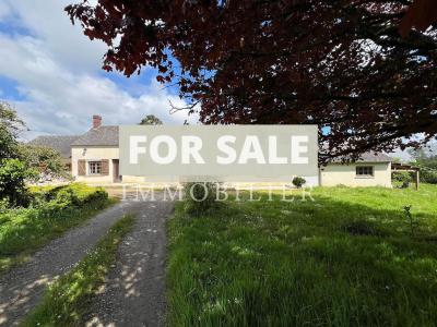 Detached Country House with Attached Outbuilding