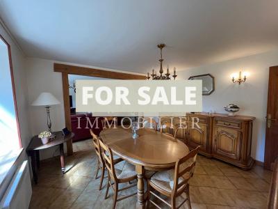 Detached Country House with Attached Outbuilding