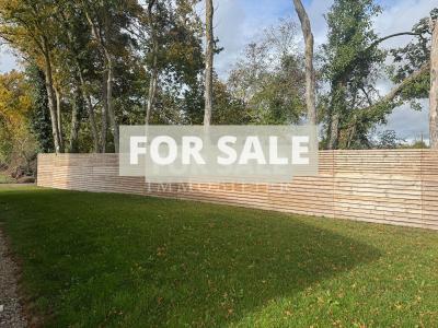 Recently Built Detached House with Garden