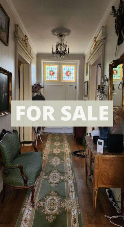 Character Manor House with Guest House