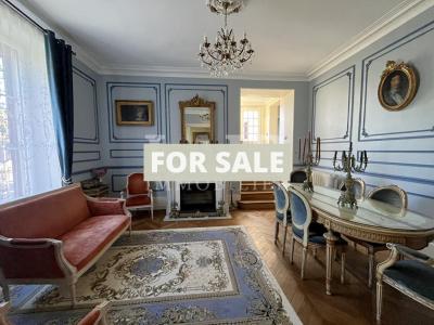 Character Manor House with Guest House